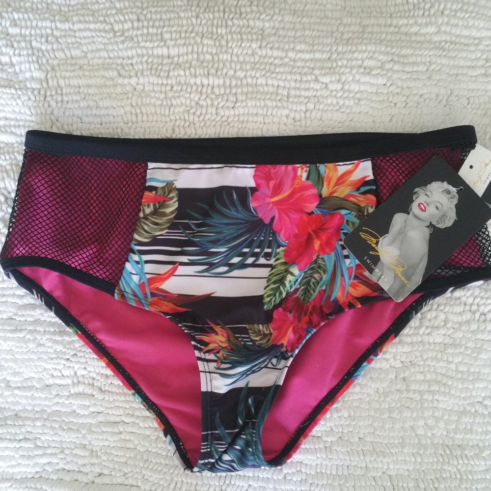 NWT Marilyn Monroe swimsuit bottom, Size S